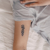Detaillierte Vase Tattoo