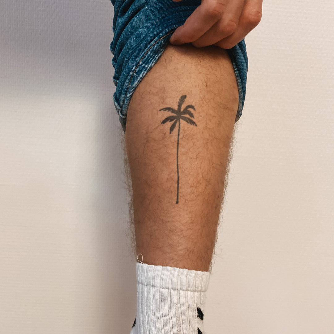 Palme Tattoo Fuss
