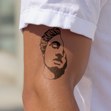 Griechische Statue Frau Tattoo