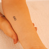 Unendlichkeit Tattoo