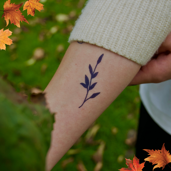 Blumenblatt ausgefüllt Tattoo