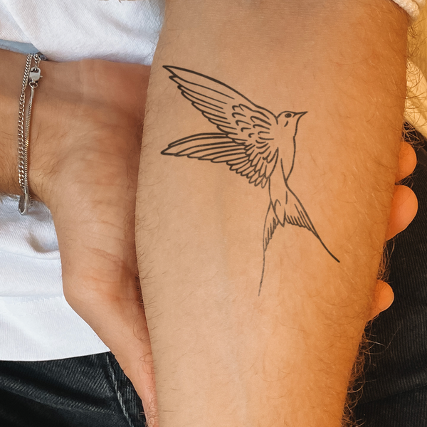 Kleiner Vogel Tattoo