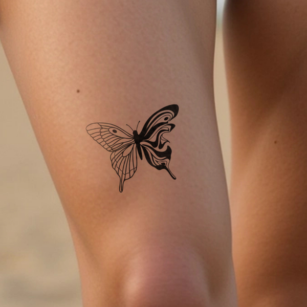 Halb flüssiger Schmetterling Tattoo